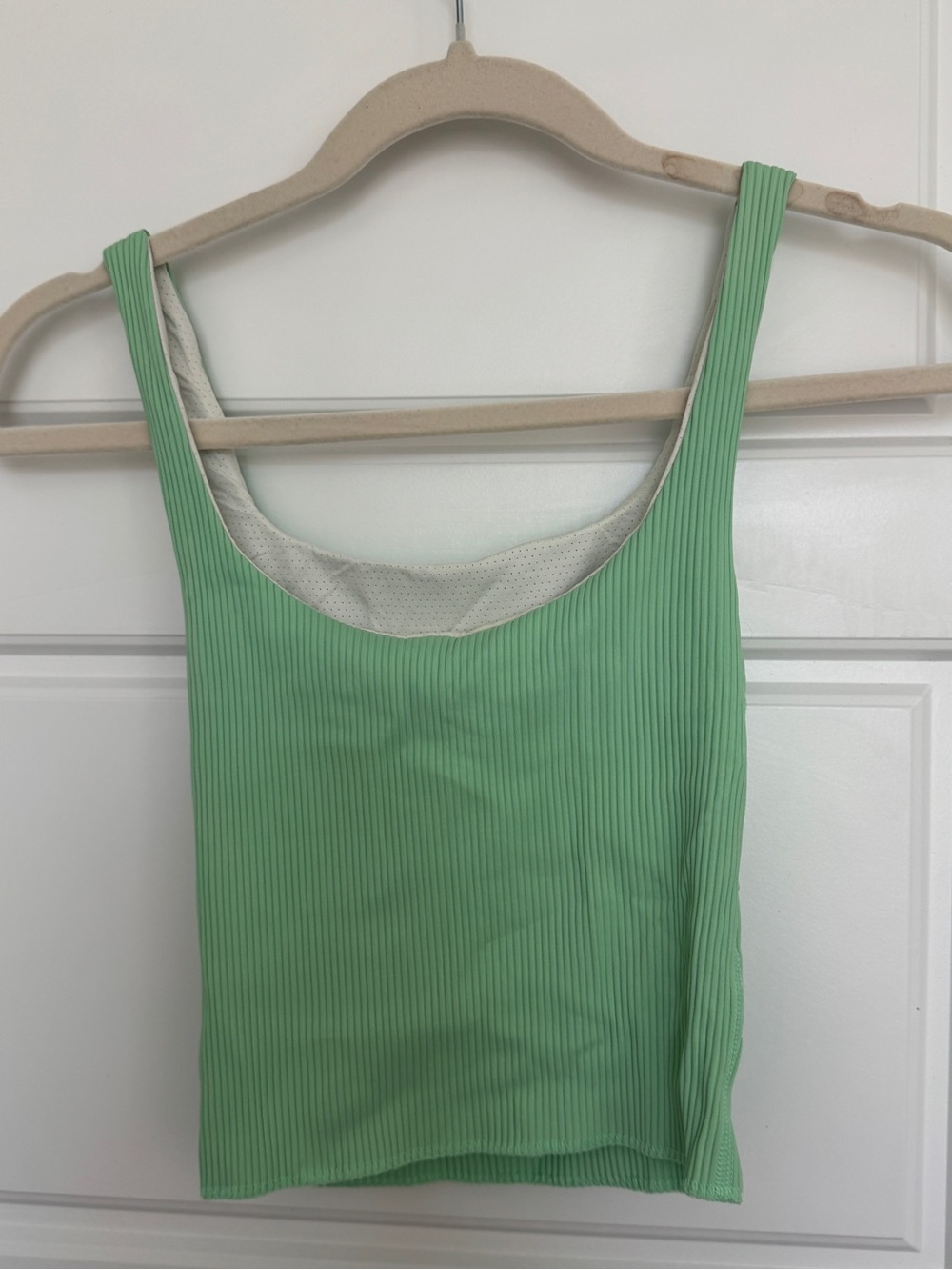 Carbon 38 Cropped Ribbed Tank Top with Bra Size XS